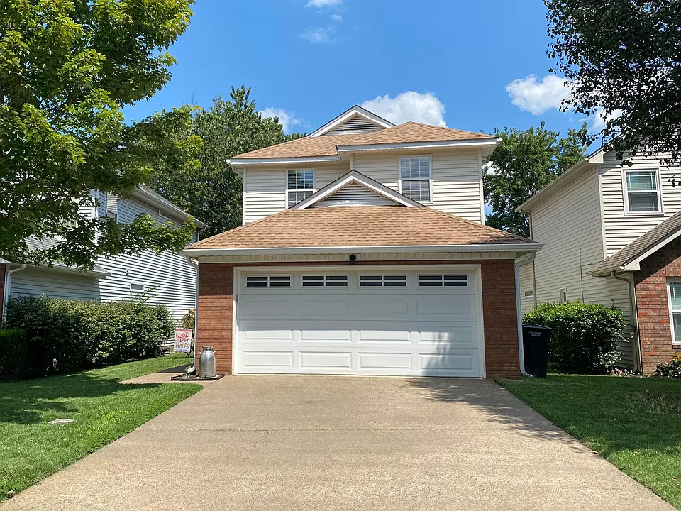 515 Selsey Ct S