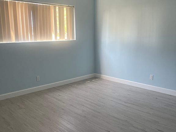 2nd image of 15336 Woodruff Pl #4