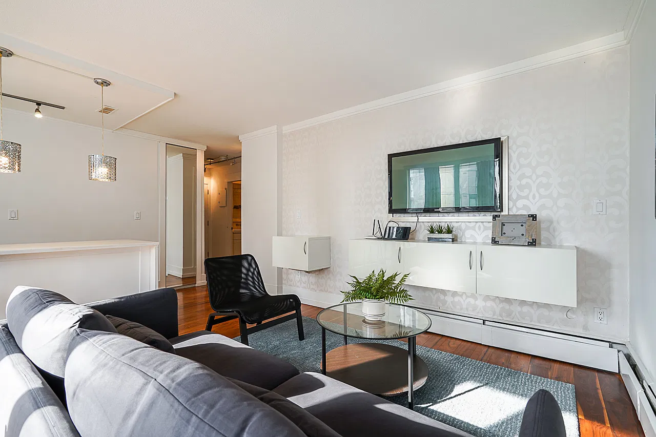 1 bed, 590 sqft, $2,400 — Photo 4
