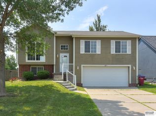 16875 Fowler Ave, Omaha, NE 68116