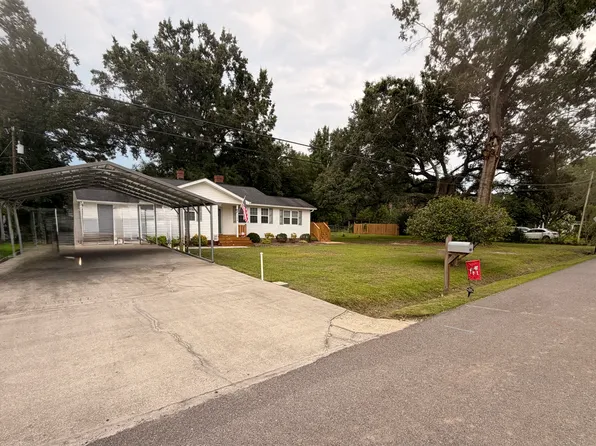 178 Spruce St, Richmond Hill, GA 31324