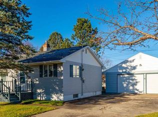 31 Garden Cir, Babbitt, MN 55706