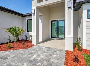 212 Fairway Rd, Rotonda West, FL 33947