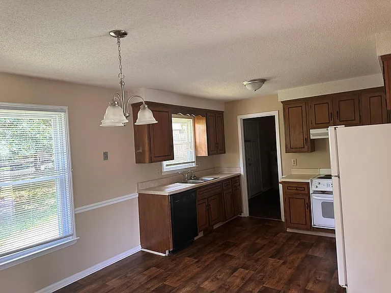 1847 Palamino Dr — Photo 15