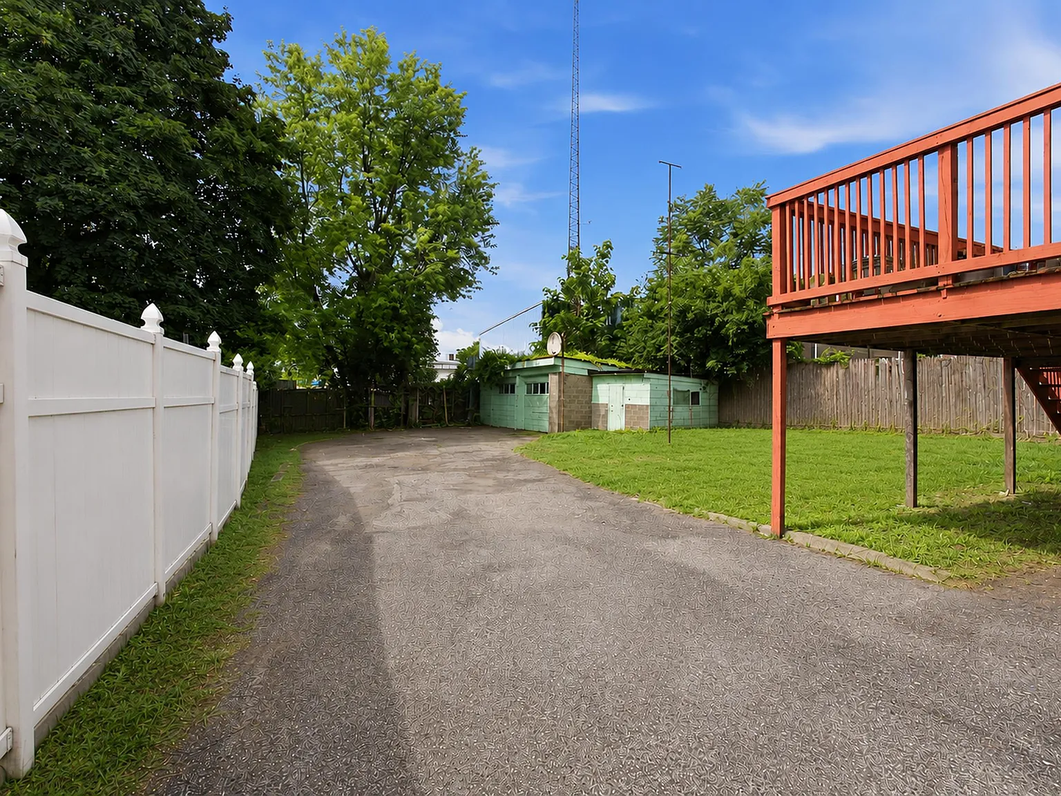 2 bed, 1408 sqft, $2,200 — Photo 4