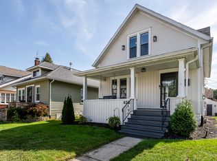 828 Wolcott Ave, Saint Joseph, MI 49085