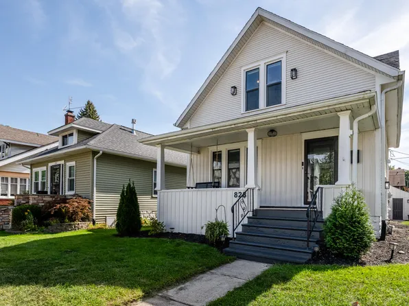 828 Wolcott Ave, Saint Joseph, MI 49085