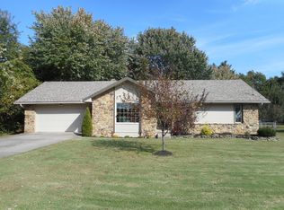 1125 E Farm Road 182, Springfield, MO 65810