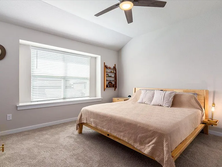 17103B Crane Fly Dr — Photo 14
