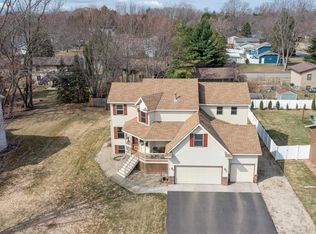 5335 Barry Ln, White Bear Township, MN 55110