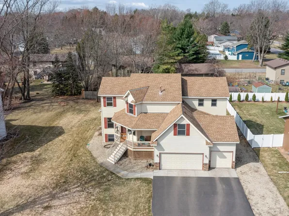 5335 Barry Ln, White Bear Township, MN 55110