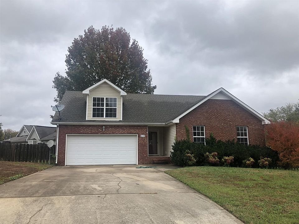 1st image of 615 Ashley Oaks Dr