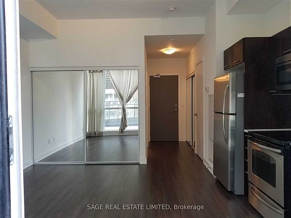 4th image of 169 Fort York Blvd #220