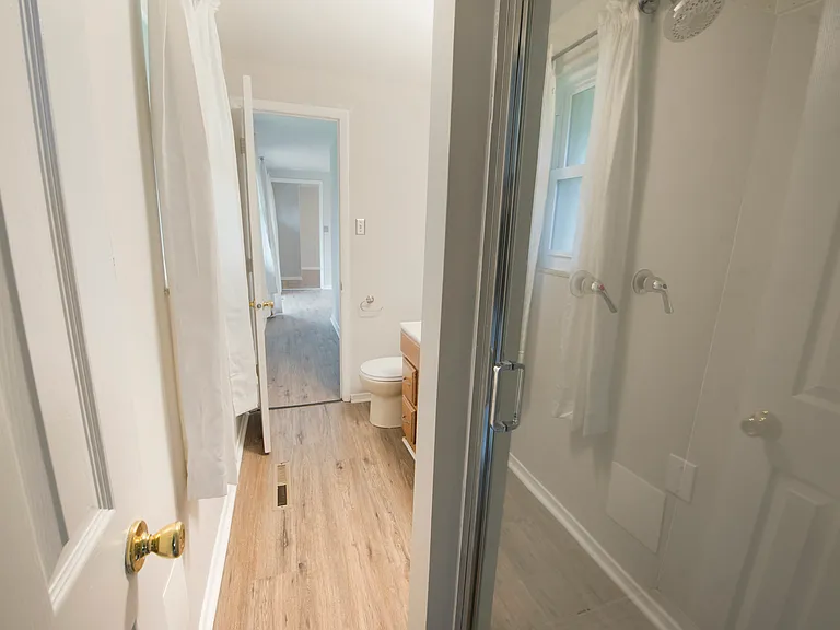 3700 Caracas Dr — Photo 7