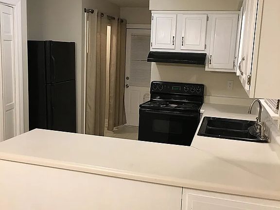 3rd image of 8332 Bellingham Cir