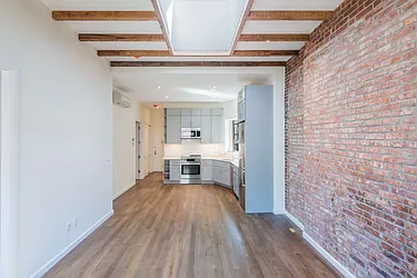 Rented by Places NYC