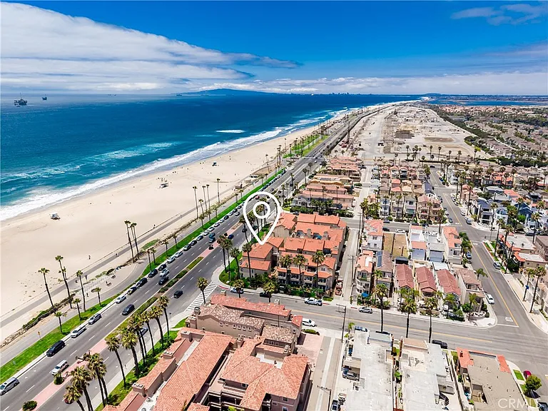 2000 Pacific Coast Hwy #108 — Photo 4