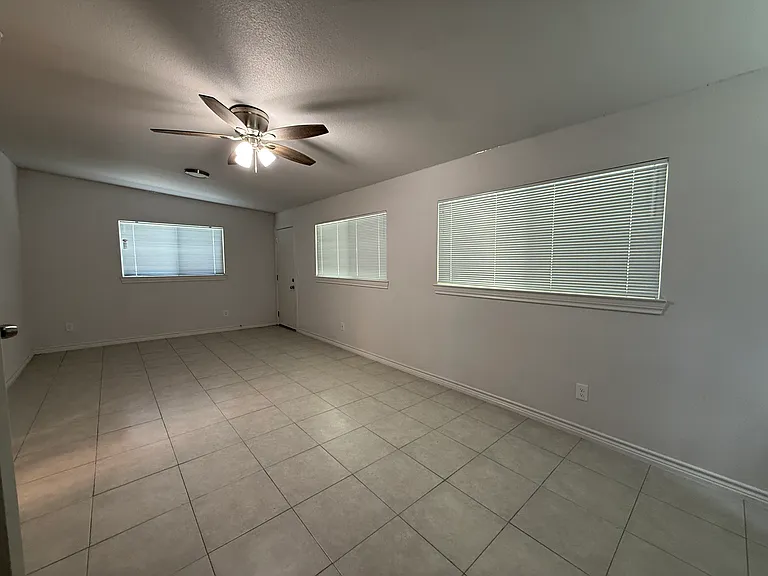 231 Gazel Dr — Photo 15