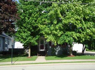 714 S Main St, Seymour, WI 54165