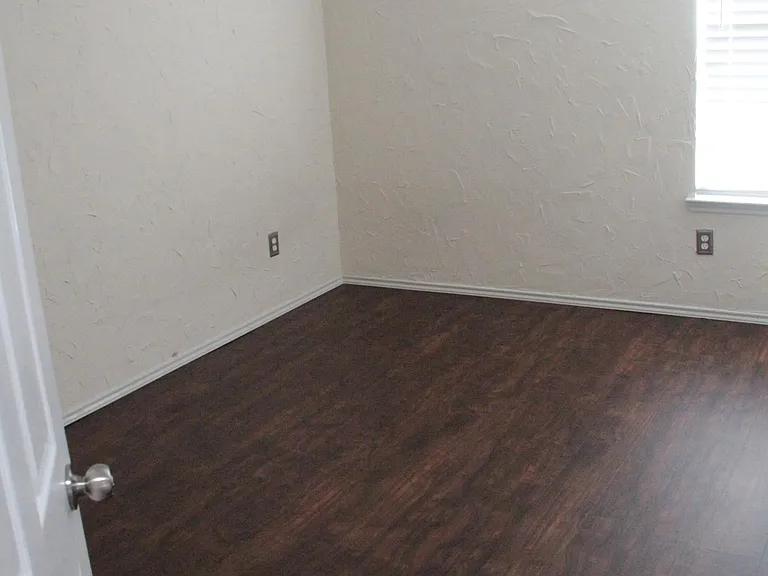 2059 La Salle Trl — Photo 22