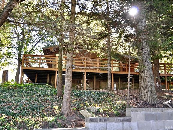 3rd image of 1179 Main Dr