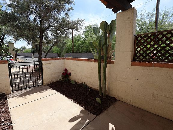 4th image of 4145 N Via Villas