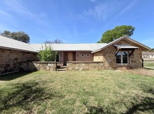 144 Homer Dr, Kerrville, TX 78028