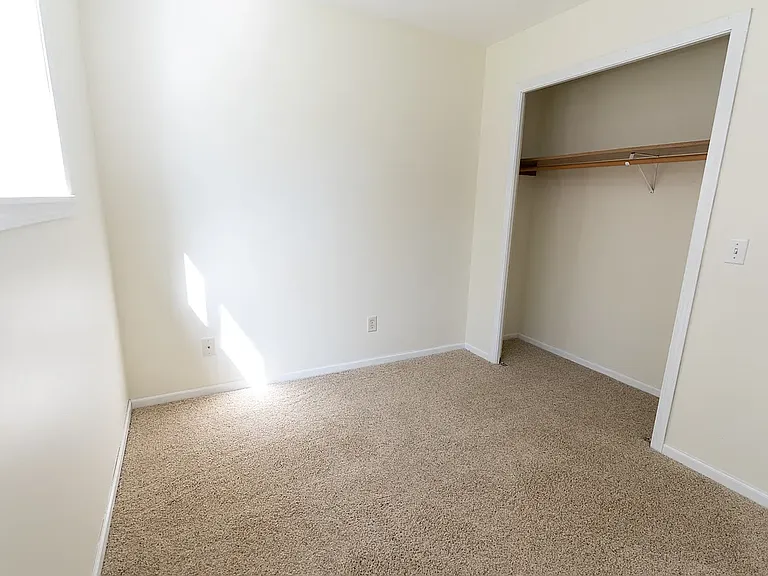 328 W Main St #B — Photo 12