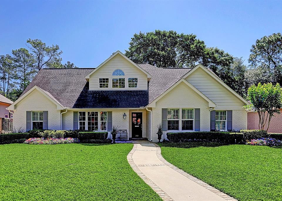 1st image of 202 Stoney Creek Dr