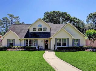 202 Stoney Creek Dr, Houston, TX 77024