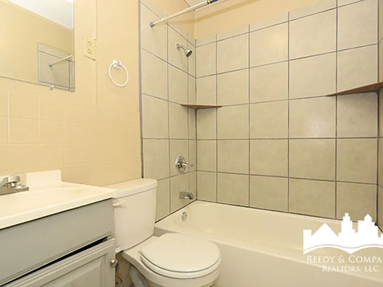 3733 Miami Ave — Photo 6