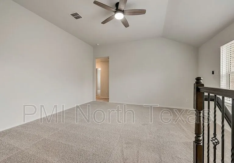 1713 Wayne Ln — Photo 13