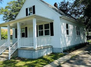 6122 Davis Blvd, Suitland, MD 20746