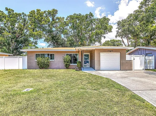 2933 Stratford Dr, Largo, FL 33771