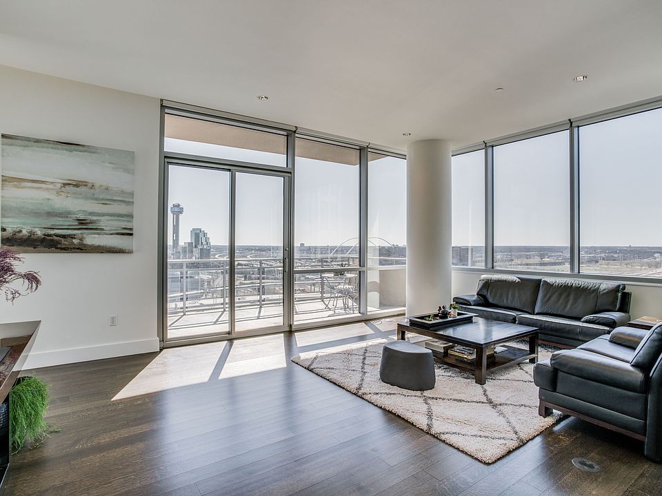 2200-victory-ave-apt-dallas-tx-1405-High-Res-1.jpg
