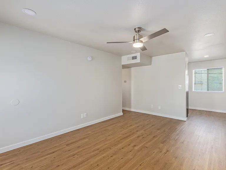 2922 N 35th St #6 — Photo 26