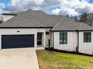 201 Kanis Ridge Dr, Little Rock, AR 72223