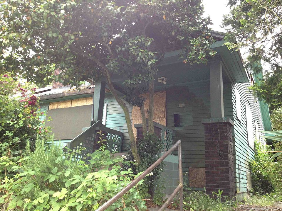 2nd image of 6534 15th Ave NE