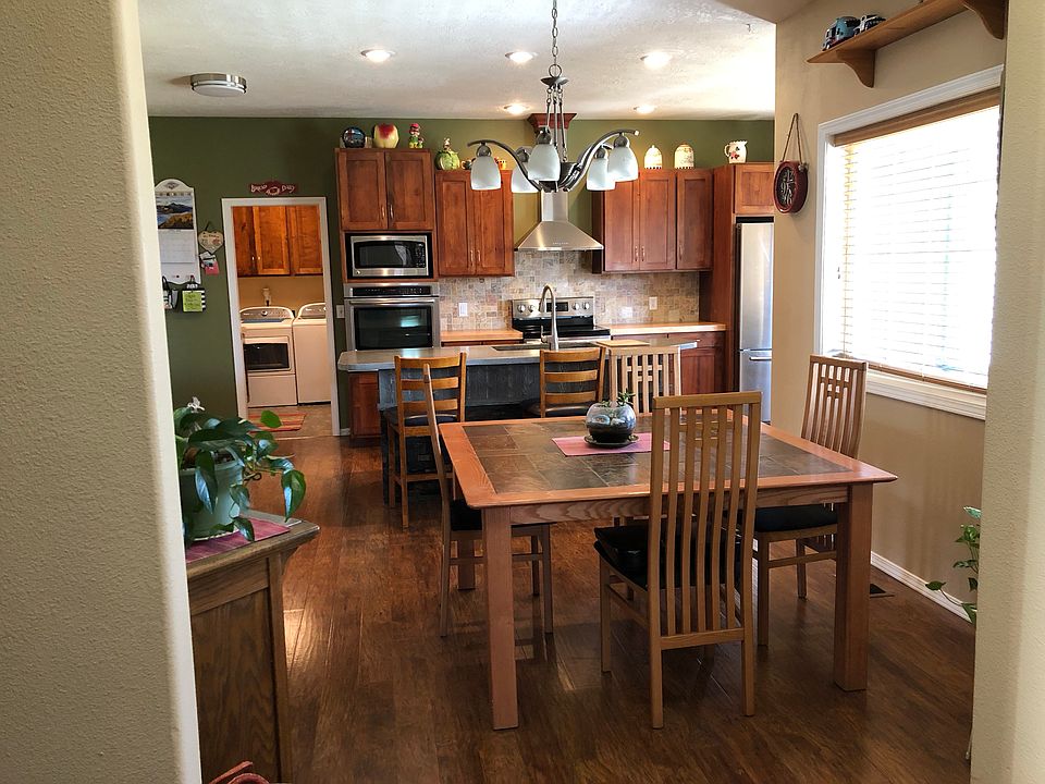 1st image of 2222 Wildwood Ln