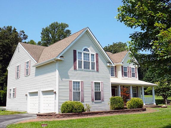 2nd image of 412 Buttonwood Ln