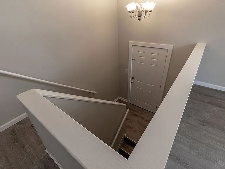 7304 N Moberly Dr — Photo 8
