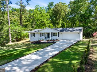46 Hunting Creek Dr, Marietta, GA 30068