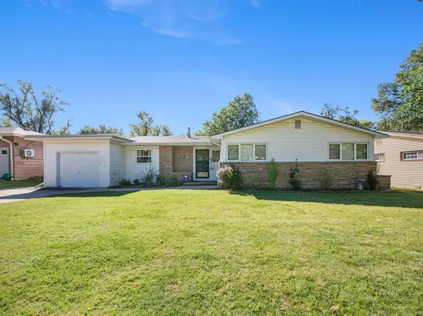 425 Random Rd, El Dorado, KS 67042