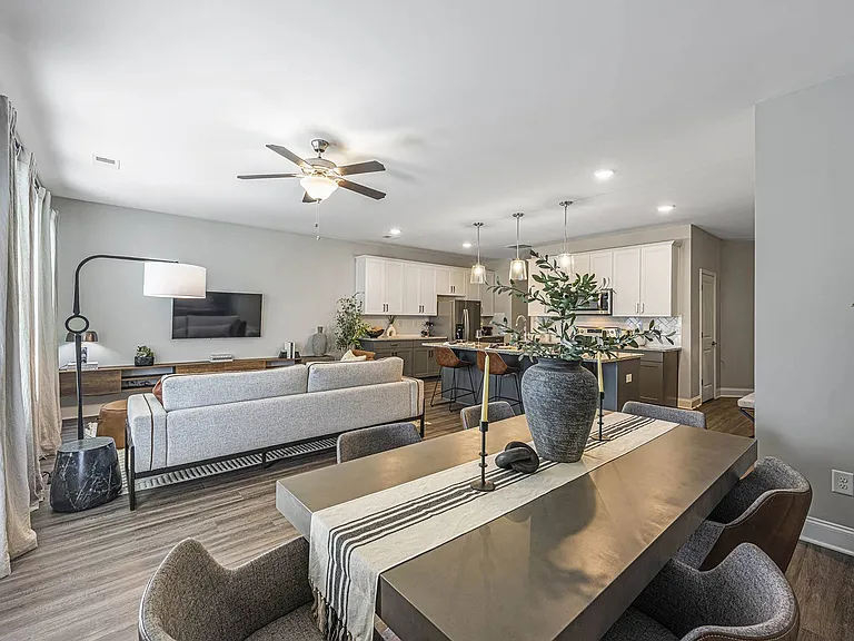Tessa Barrow Crossing Townhomes — Photo 15