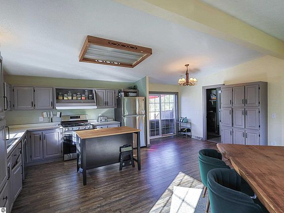 4th image of 11767 Behlke Rd SE