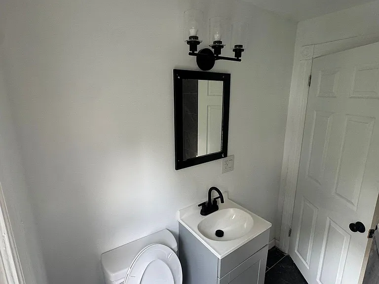 834 Ridge St — Photo 8