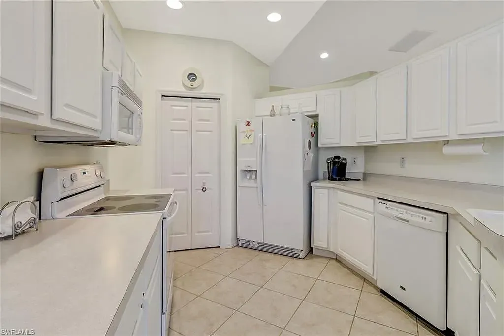 2 bed, 1670 sqft, $3,500 — Photo 4