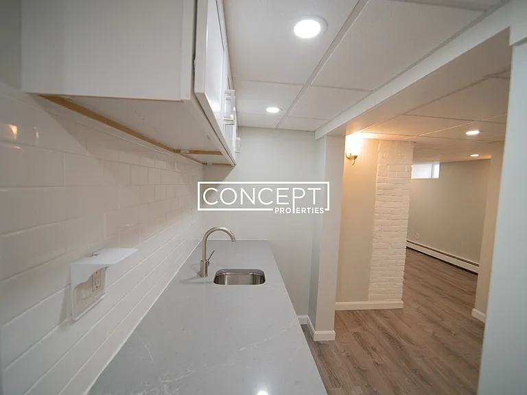14 Richardson St #1 — Photo 14