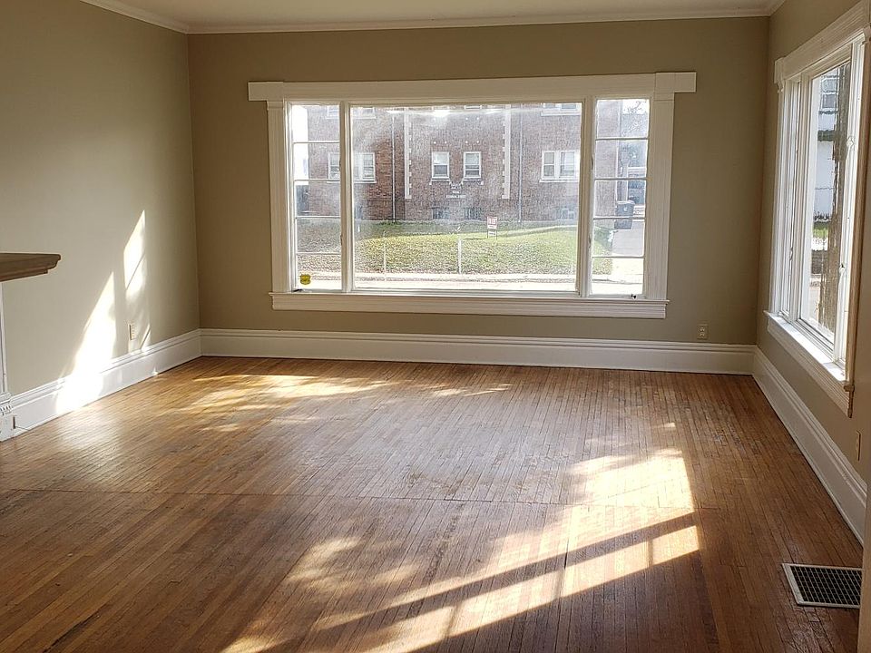 1st image of 938 N Church St