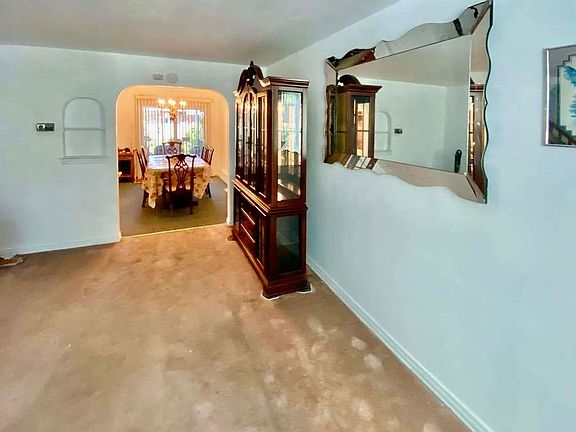 3rd image of 2121 79th St